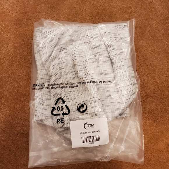 White Infinity Tank - Picture 2 of 2